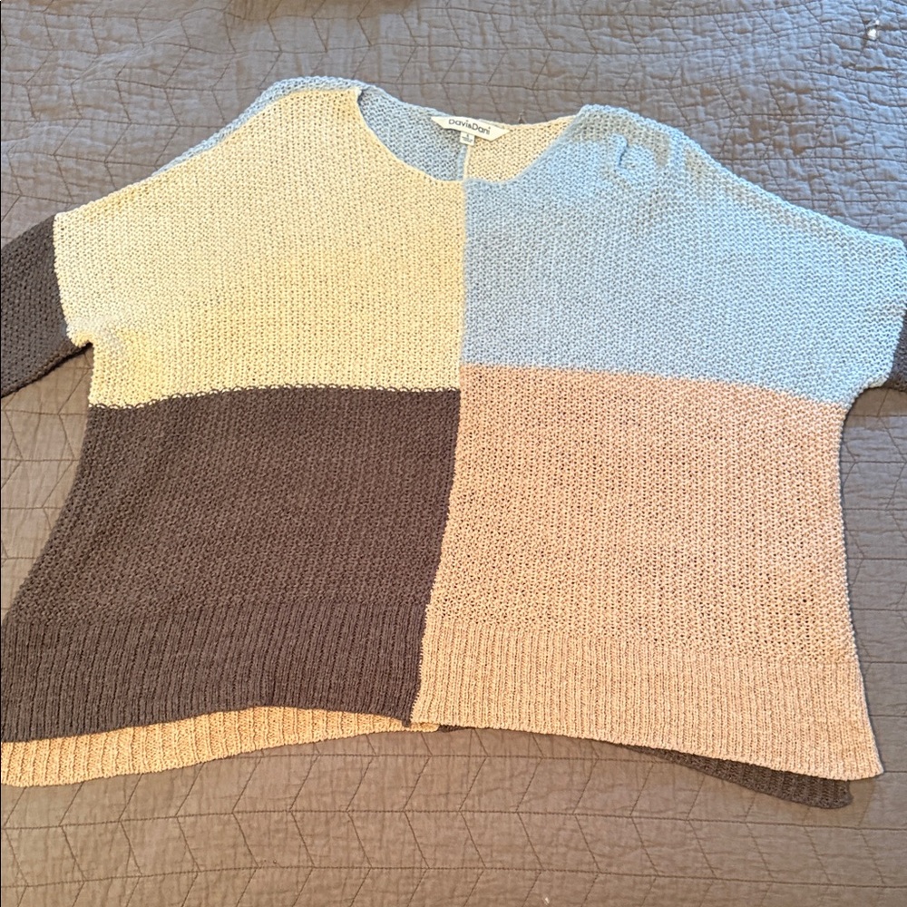 DAVI & DANI Colorblock Sweater in Cream, Blue, and Brown